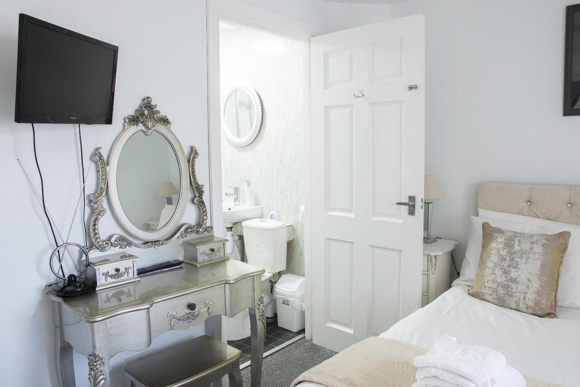 Bishop Gate Bnb ロンドンデリー エクステリア 写真